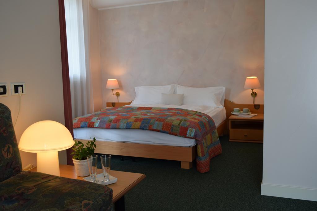 Hotel La Villa Gravedona Eksteriør billede